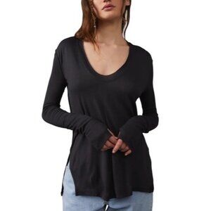 WE THE FREE Fresh and Clean Tee Sz S Black VNeck Side Slits Tunic Viscose Blend